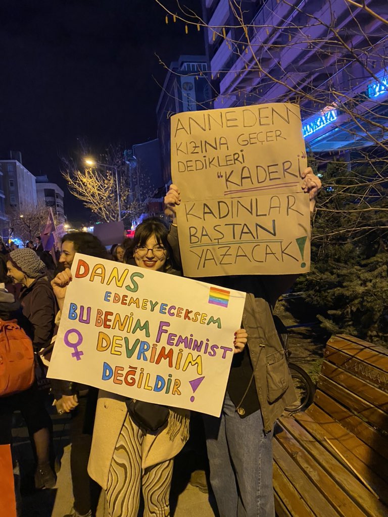 guleycanyildizz's tweet photo. #8Mart2023 #ankarafeministgeceyürüyüşü2023
#FeministGeceYürüyüşü https://t.co/5NqtzQj3aW
