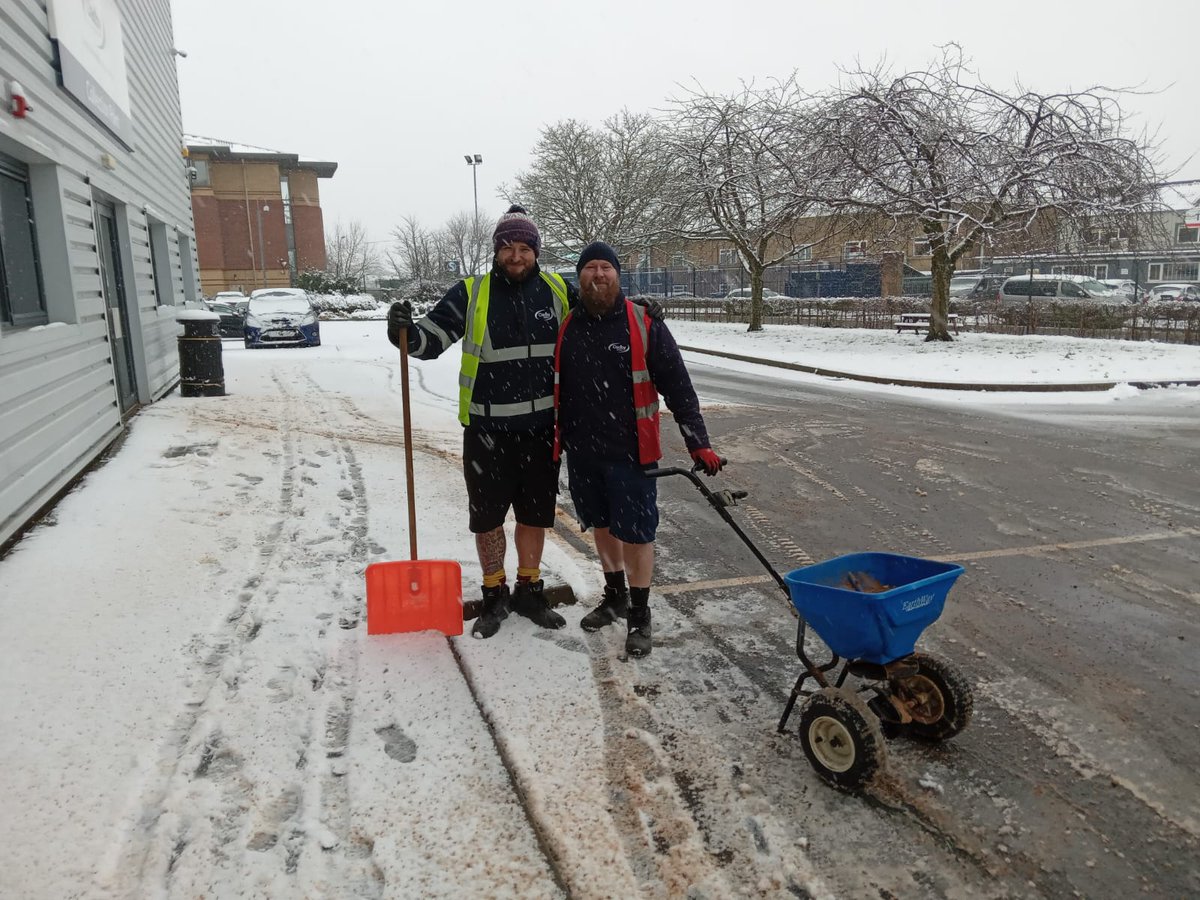 ❄️We've got snow!❄️

Our dedicated and multi-talented Logistics team were out this morning at our Leicester head office, gritting  and clearing the car parks and entrances making them safe for our employees and visitors! 

Thanks everyone!!

#snowyworking #staysafeinthesnow
