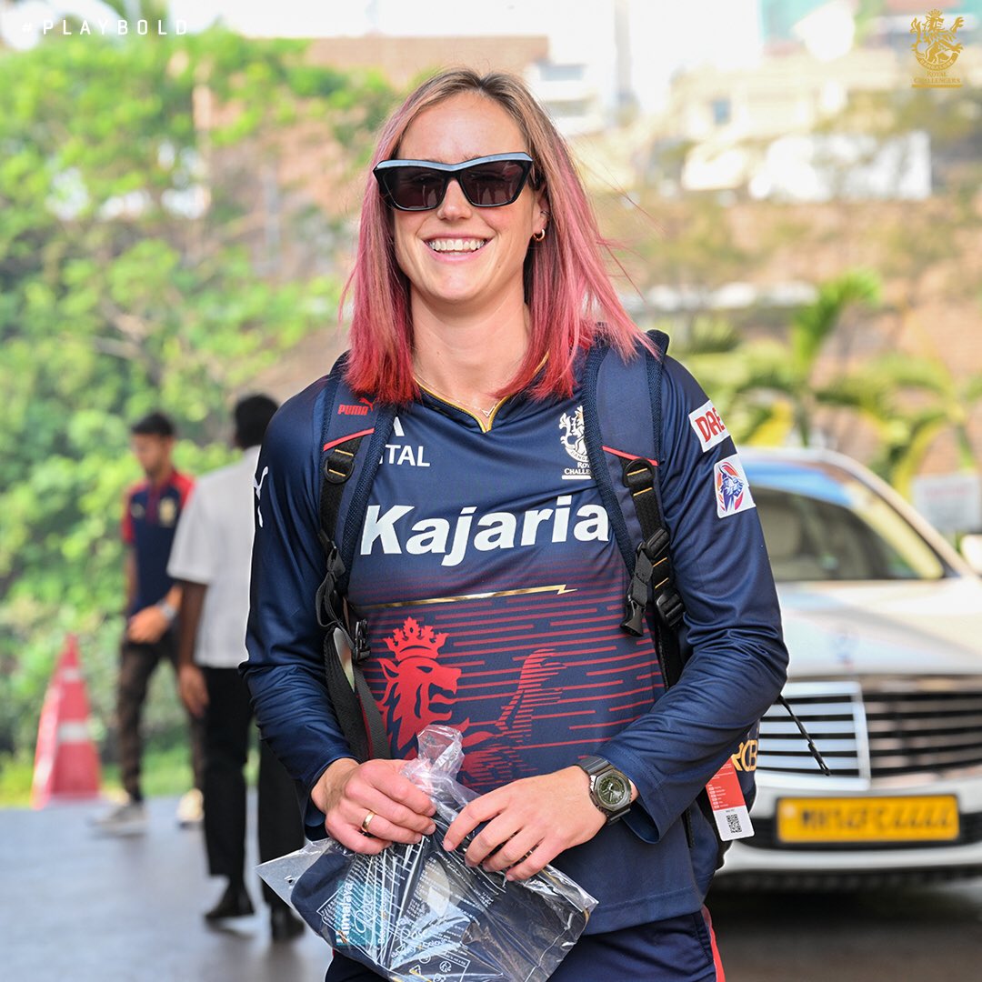 Most talented as well as beautiful woman cricketer😊 Comment her Name👇👇 #WPL2023 #EllysePerry #RCBWvsGGW #BorderGavaskarTrophy2023 #INDvAUS #NarendraModi #NarendraModiStadium