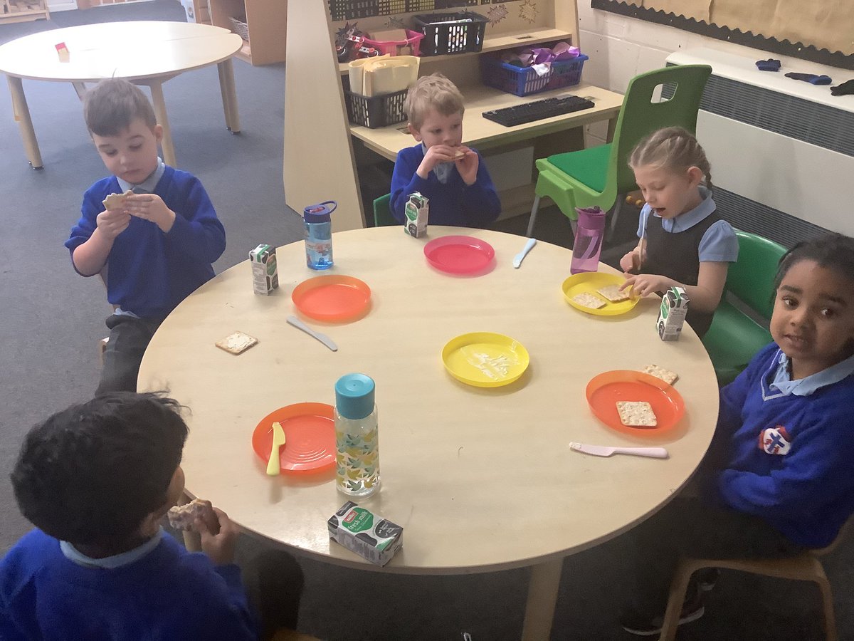 StGregorysRec's tweet photo. We enjoyed spreading cheese on our own crackers today for snack! They were scrumptious! @StGregorysNeth https://t.co/6k2l02Npz5