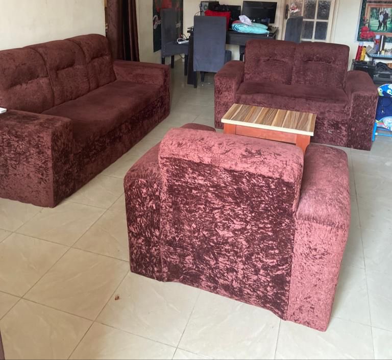 Neatly used set of chairs and table available for sale PRICE: 95k LOCATION: Awoyaya DEFECT: None REF: inst Available for immediate pick up Send a dm or call 07036245685 Messi Ronaldo