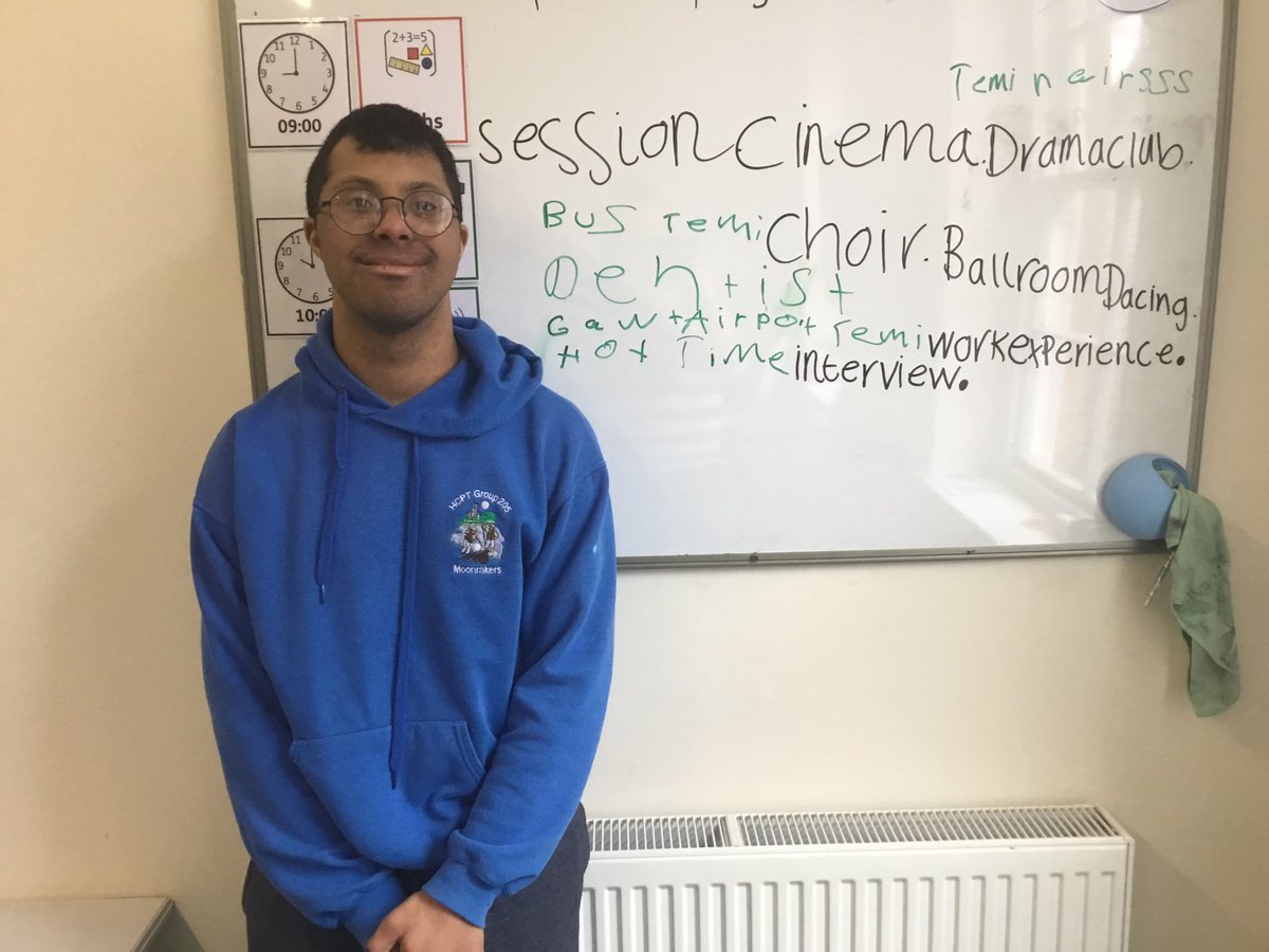 Students from Aurora Foxes tweet media