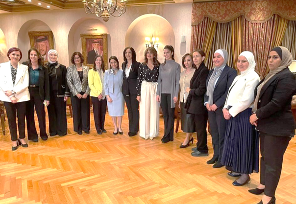 RCPhysicians's tweet photo. Following a successful, ongoing pilot in Pakistan, our Global Women Leaders programme was launched in Jordan yesterday by Global VP @Mumtaz_Patel_1.

We remain committed to supporting women in healthcare around the world to unleash their potential. #IWD 

https://t.co/r0FtFfiLUS https://t.co/cNjbcSkzUy
