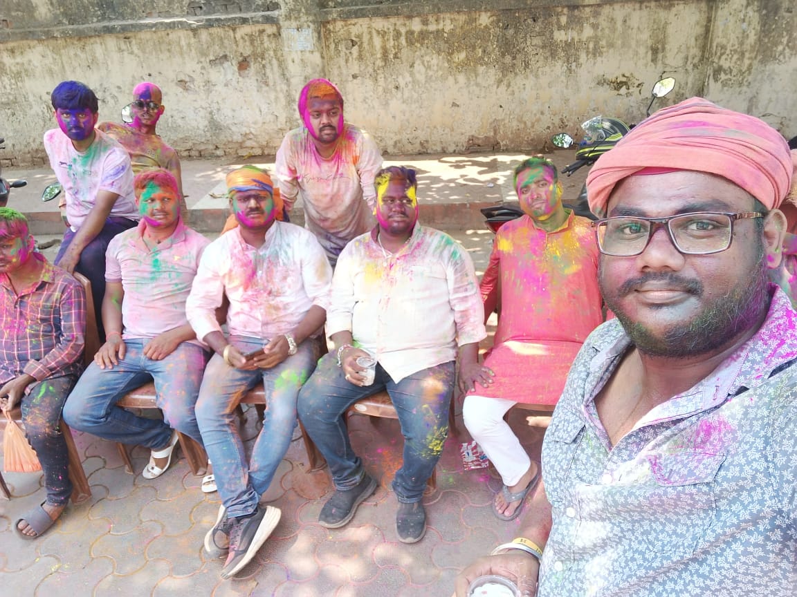 ପବିତ୍ର ହୋଲି ଅବସରରେ କେନ୍ଦ୍ର ସରକାରଙ୍କ କେନ୍ଦ୍ର ଶିକ୍ଷା ମନ୍ତ୍ରୀ ଶ୍ରୀ <a href="/dpradhanbjp/">Dharmendra Pradhan</a> ତଥା ଏବିଭିପି ର ପୂର୍ବତନ କାର୍ଯ୍ୟକର୍ତ୍ତା (ମୁକୁ ଭାଇ)ଙ୍କୁ ଏବିଭିପି ଭୁବନେଶ୍ବର କାର୍ଯ୍ୟକର୍ତ୍ତା ମାନେ ଭେଟି ହୋଲିର ଶୁଭେଚ୍ଛା ଜଣାଇଲେ l
#ABVPBhubaneswar 
#holicelebration