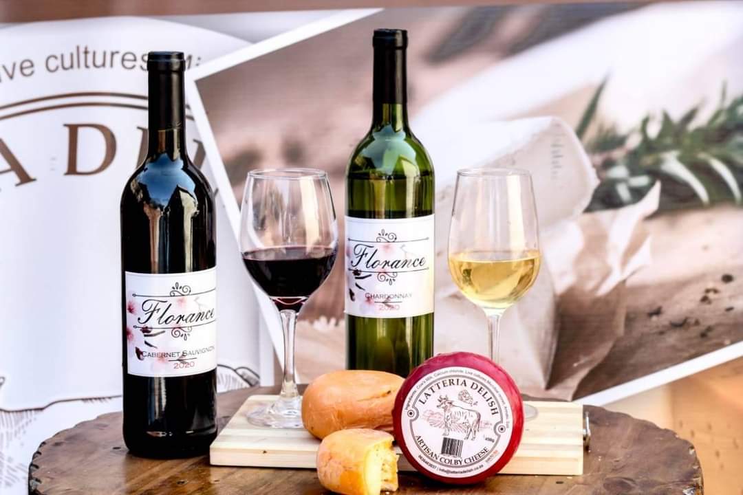 𝐖𝐄 𝐀𝐑𝐄 𝐁𝐀𝐂𝐊!!!

Get to know Mahlatse Mailula founder and owner of <a href="/Latteria_Del/">LatteriaDelish</a> from Seshego Zone 3, Limpopo.

She is a self-taught cheesemaker. Her business makes variety of handcrafted artisanal cheeses.

READ MORE: tenacity-mag.co.za/meet-mahlatse-…

#TenacityMagazine