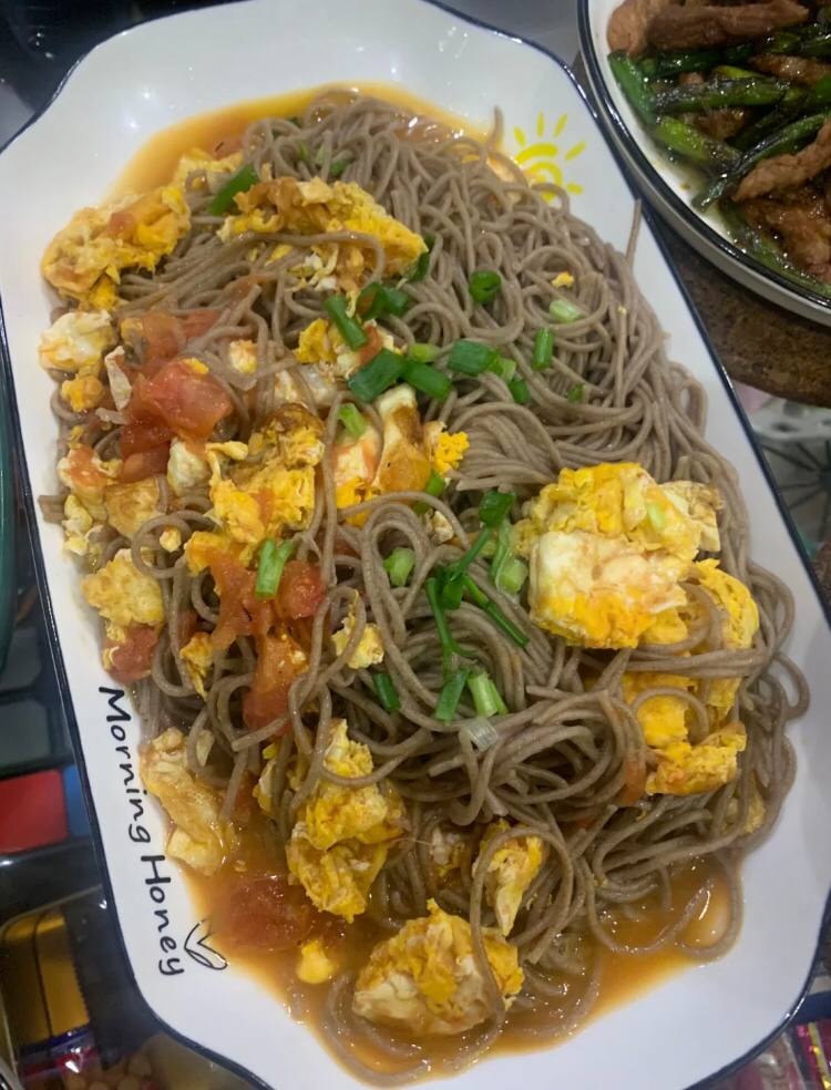 KeaganStokes153's tweet photo. Dinner tonight, looks ugly. the taste is ok😋 https://t.co/RwPzQqY0v3