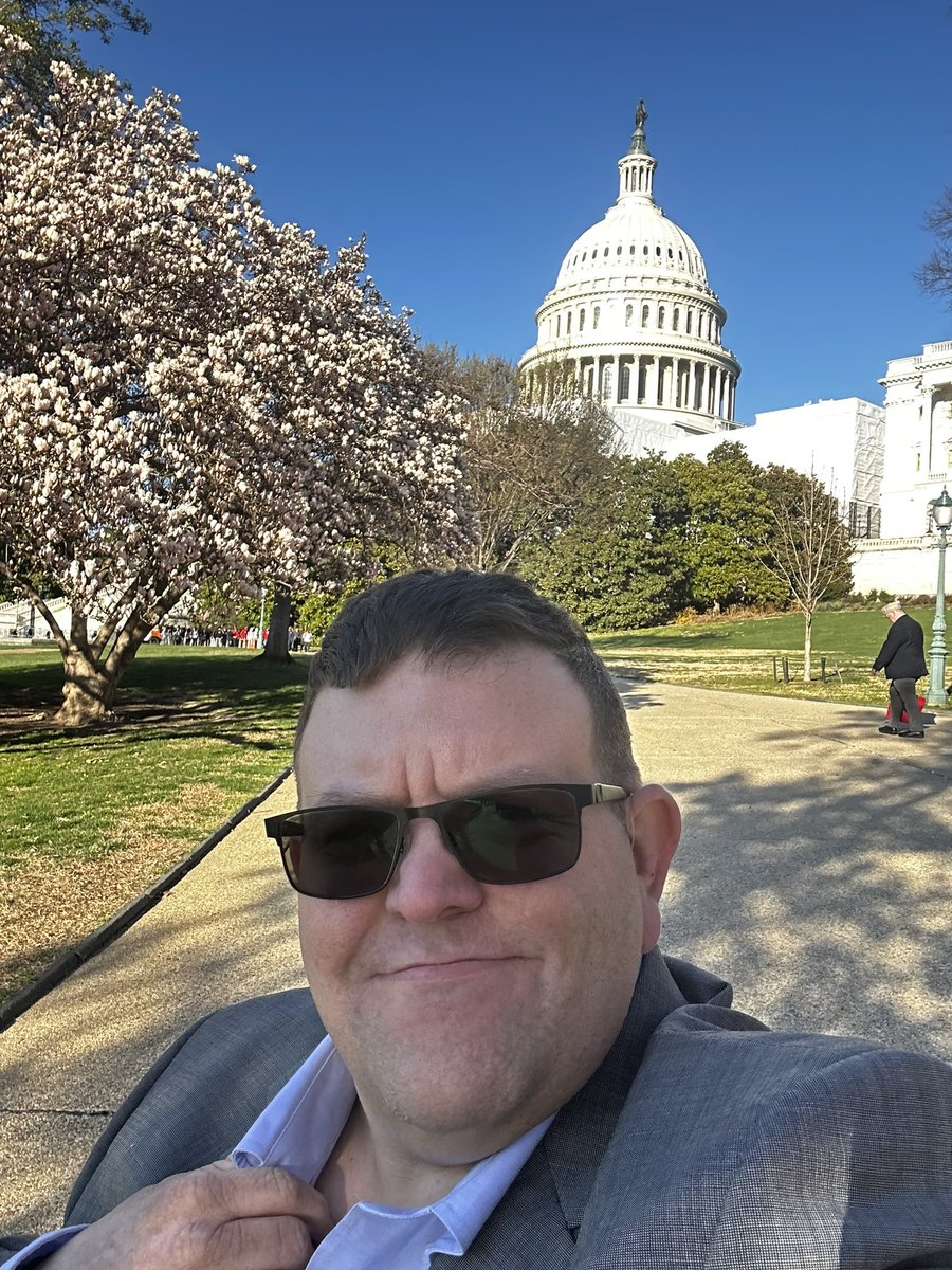 Today is #CapitolHillDay and I’m in D.C. with #NPFAdvocacy meeting with lawmakers about issues that impact people living with psoriatic disease. Will you join me by taking action from home? bit.ly/NPFCHD