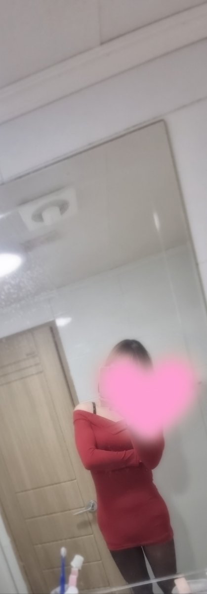 HanNa_1220's tweet photo. 옷은 이쁜데 나머지가 못따라가네😂😂

#시디 #여장 #풀업시디 #CD #Crossdresser #크로스드레서 #여장남자 https://t.co/knlA22aHDh