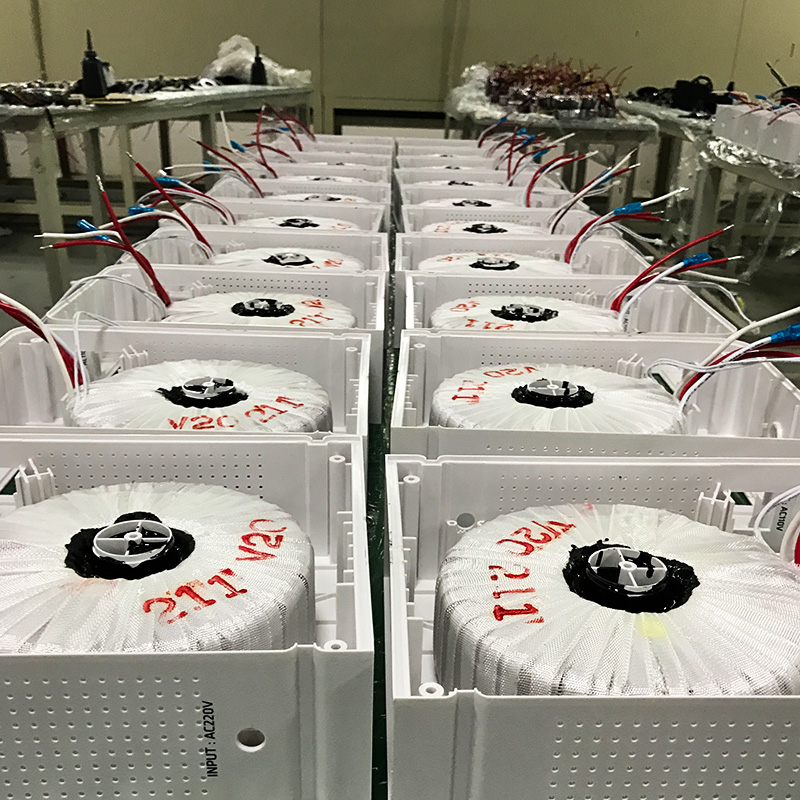 TRANSMART307's tweet image. Transmart Industrial Limited endeavors to keep step up converter stand out in the industry. transmart.net/step-up-and-do… #stepupconverter #currenttransformermanufacturers