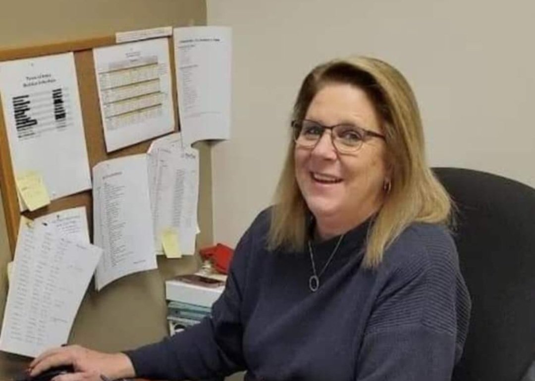 irmo_police's tweet image. In recognition of #internationalwomensday we would like to take a moment to thank all the women who keep this place up and running, not just today, but EVERY DAY!  

#irmosc #irmopd #IrmoStrong #okrapd #ladiesday #StrengthHonorAndGirlPower #isntshelovely