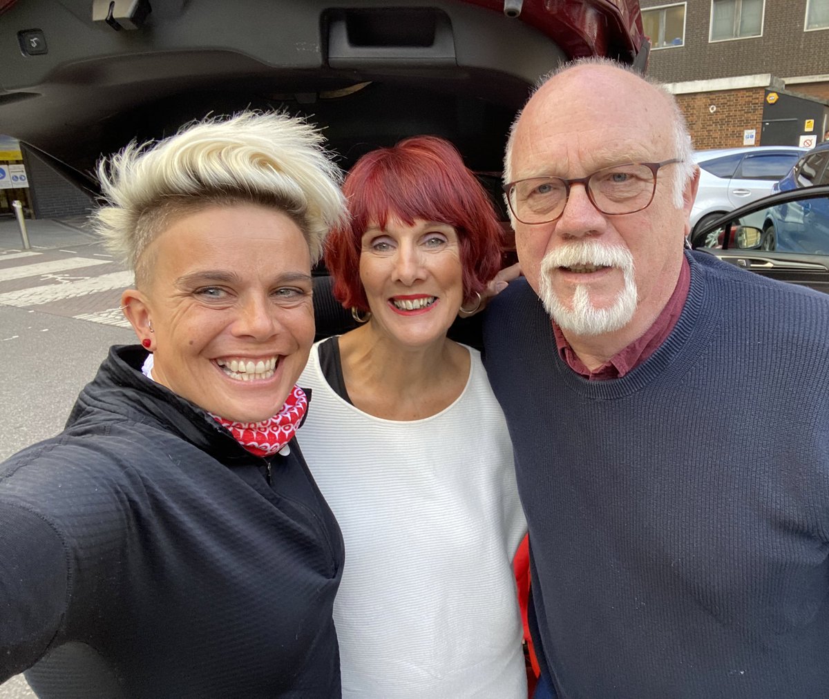 Today is #WorldKidneyDay2023 Another day to celebrate being alive, like I need an excuse! 😉
Both of my parents are live kidney donors &amp; my absolute heroes! 
My mum gave me my kidney in 2007 &amp; my Dad gave my uncle his spare in 1986, you guys fucking rock! Love you! ❤️X