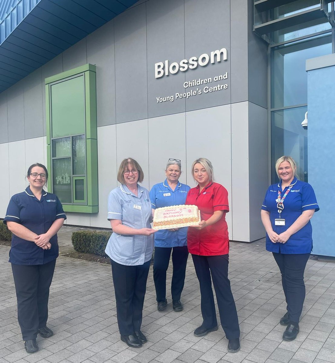 🌺Happy birthday Blossom! 🌺
🎂Staff from Blossom Children and Young People’s Centre at Craigavon Area Hospital celebrated the Unit’s fifth birthday this week. 
✨Pictured are a Stephanie McCarragher, Linzi Hughes, Lynda Hewitt, June Reader and Nichola McKee. 
#teamSHSCT