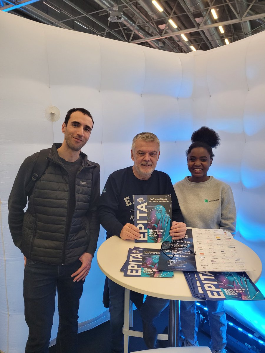 À #MDF2023 on croise des #Alumni et des étudiants <a href="/EPITA/">EPITA</a> !
L'un dans l'équipe <a href="/SG_InsideIT/">SG InsideIT</a> l'autre dans l'équipe <a href="/bnpp_recrut/">BNP Paribas Recrute</a> 
Deux importants recruteurs #IT