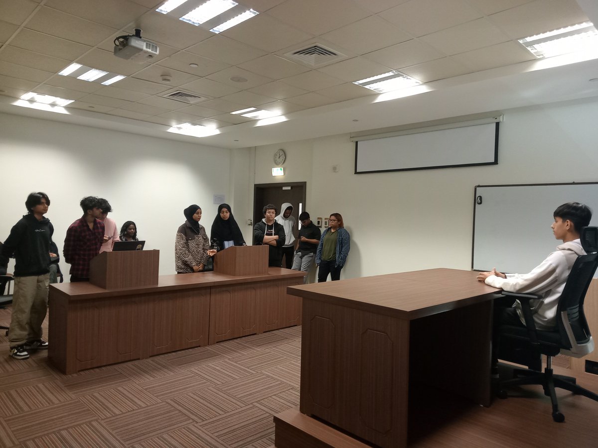DmuDubai's tweet image. DMU's Law LLB programme encourages critical thinking and problem-solving skills. During the moot court simulation, students took on the roles of judges, lawyers and witnesses as they argued a real-life case. Click to learn more: dmu.ac.ae/under-graduate…
#llb #lawcourse #legal