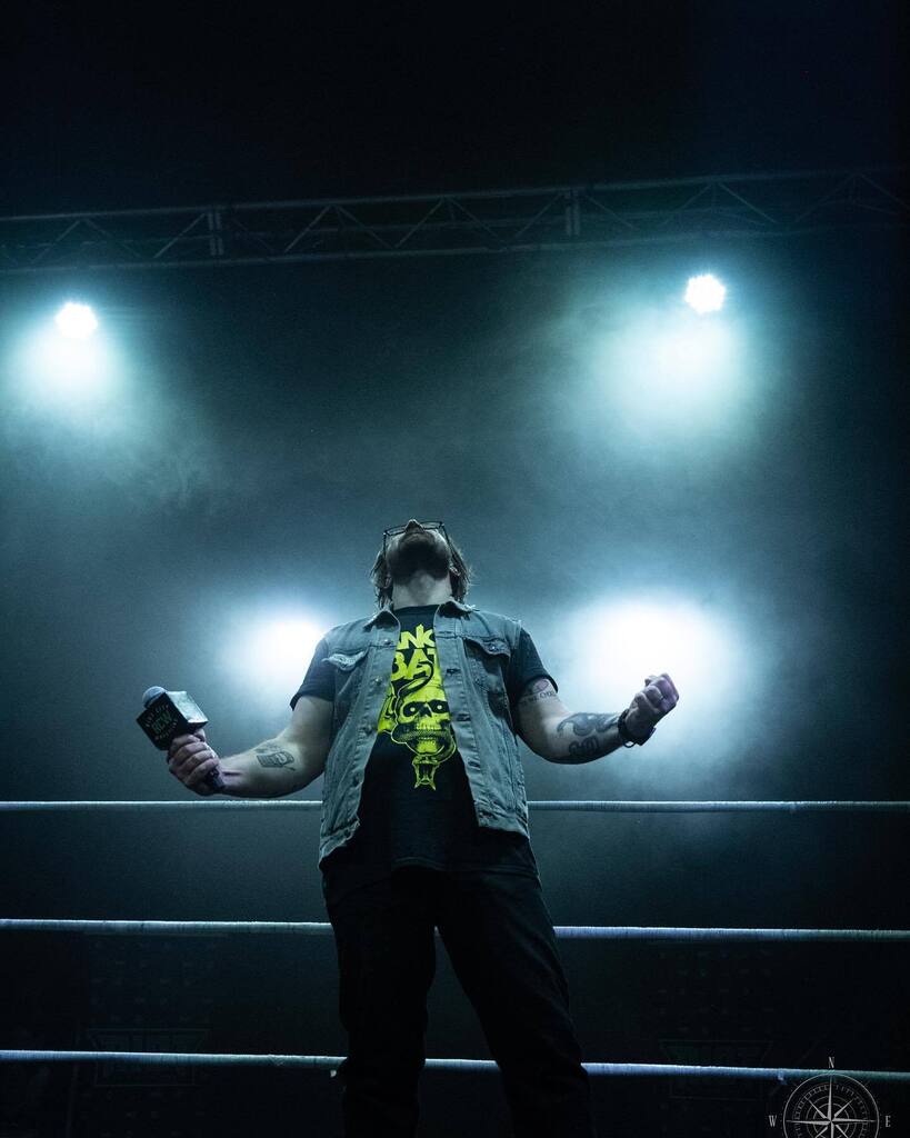 andersonrcw's tweet photo. Superclash V 

Thank you for this one @compass_mc this is new favourite 😍 

#wrestling #ringannouncer #riotcity #adlfringe #superclashv #australianwrestling https://t.co/0MIoS1C1eA https://t.co/KwohHkt0mi