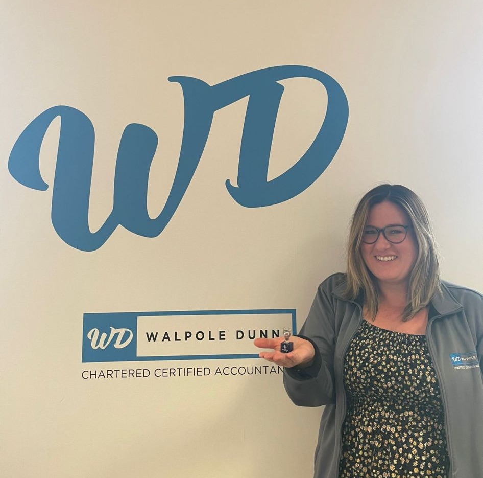 WalpoleDunn's tweet photo. Happy 4th anniversary to our Payroll Manager, @ellieneenor. 🍾 Another year of helping clients big and small with all things payroll, and of keeping @ernesta_grabyte in line! Here's to the next 4 🍻!
#payrolllegend #EmployeeAnniversary #TeamWD #accountants https://t.co/e3G5yf95xF