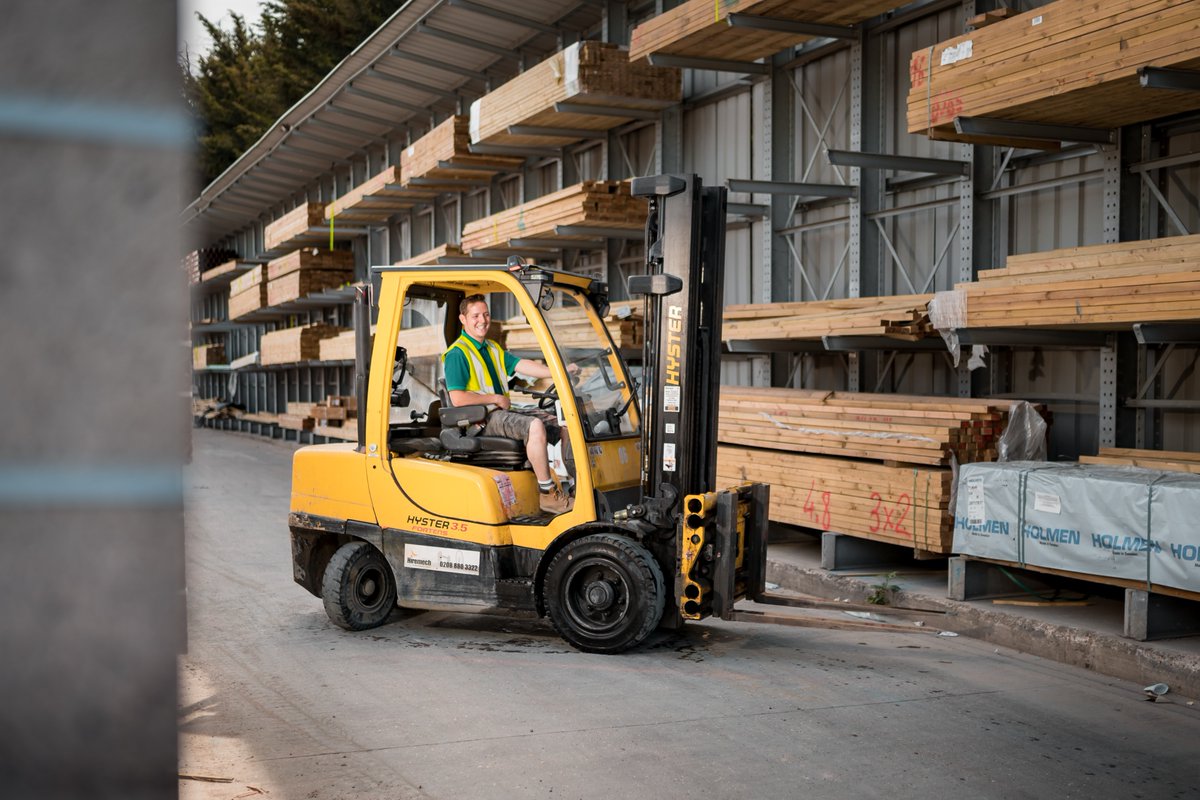 LordsBuildersM's tweet image. We&apos;re looking for a #AssistantBranchManager and a #ForkLiftDriver for our #Beaconsfield branch! 👈 If you or someone you know is interested, please send your CV to reina.reeves@lordsbm.co.uk 📨

#werehiring #hiring #forklift #buildersmerchantsjobs #buildersmerchants