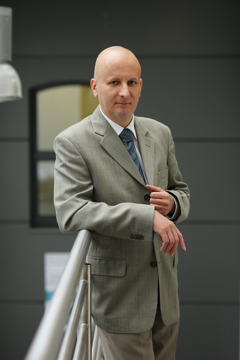 IPRHelpdesk's tweet photo. 📣Meet our Ambassador of the Month
The ambassador of this month is Tomasz Łyżwiński from the Regional Centre for Innovation and Technology Transfer in Poland, who has been a member of the EEN for 15 years.
Read the interview 👉 https://t.co/Wm0X9QyJTA
#IPAmbassador https://t.co/ZTn4MmxSEB