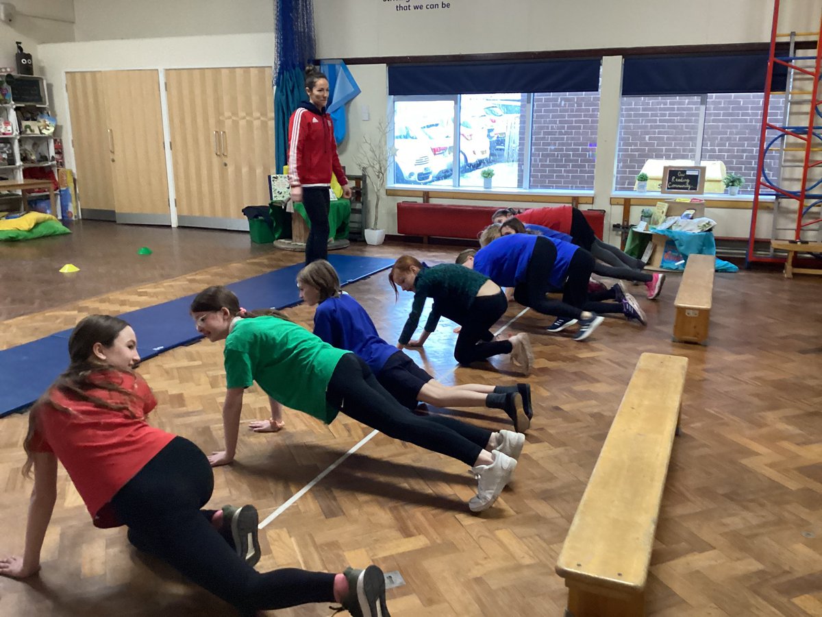 JCAWakefield's tweet photo. Fantastic to welcome Jenny Wallwork into school this morning for an inspiring assembly. The children are currently busy doing their circuits! #JCAPE @JcaPhysicalEdu https://t.co/BSsa1hjtgM