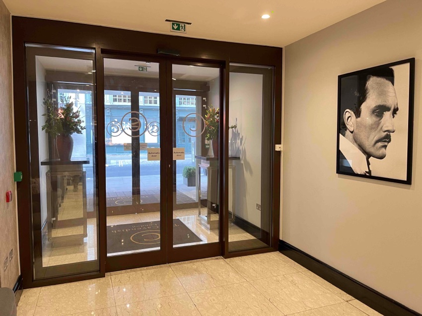 Completed #AutomaticDoor entrances for <a href="/Cavendish_LDN/">The Cavendish London</a>.  Thermally-efficient <a href="/Senior_Systems/">Senior Architectural Systems</a> profiles combined with #dormakaba ES200 Easy automatic operators created four accessible entrances with pedestrian comfort at their heart. 
mgsuk.com/commercial-aut… 

#hospitality #entrance