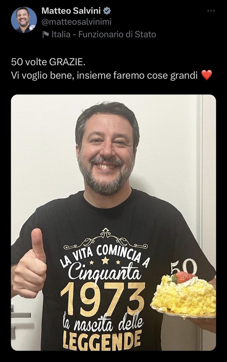 Fate gli auguri a #SalviniPagliaccio 50anni e 28 passati a scrocco degli italiani.
#Razzista
#odio
#Trasformista
#Incoerente
#Default2011
#49milioni
#Morisi
#LaBestia
#Papeete
#BaciaSalami
#FigliodiPutin
#Polonia
#FiguradiMerda 
#MiniondiPutin
#Cutro
#StrageMigranti 

#9Marzo