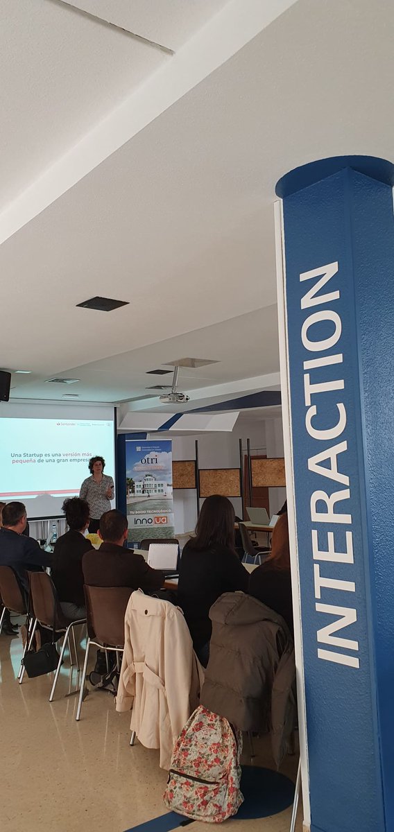 ua_emprende's tweet photo. Arrancamos nueva edición de #LeanCT con 7 equipazos y  de la mano experta de @xqno Gracias a la #otriUA de la @UA_Universidad por hacerlo posible, a @joseluistodoli por acompañarnos y a @bancosantander por su apoyo! A por todas leaners!💪💪
@PCientificoAlic @CentroEmpleoUA https://t.co/1eLwZs6pMD