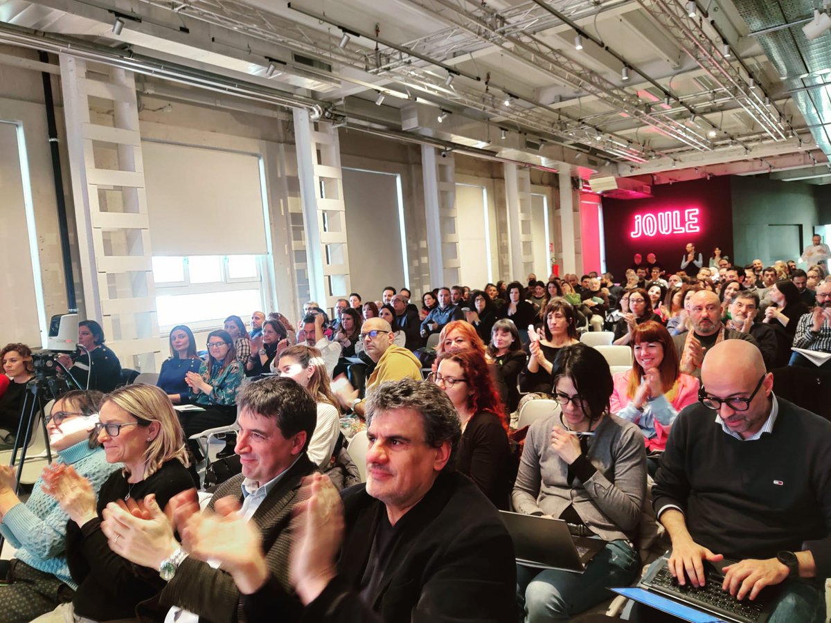 Siamo contenti di aver supportato <a href="/CGM_consorzio/">Consorzio Nazionale CGM</a> in questo percorso verso il futuro: è stata presentata Bussola,piano di sviluppo 2023-2025,risultato di un percorso partecipativo che abbiamo contribuito ad accompagnare nel corso di questi mesi.#StatiGenerali #cgmintrasformazione