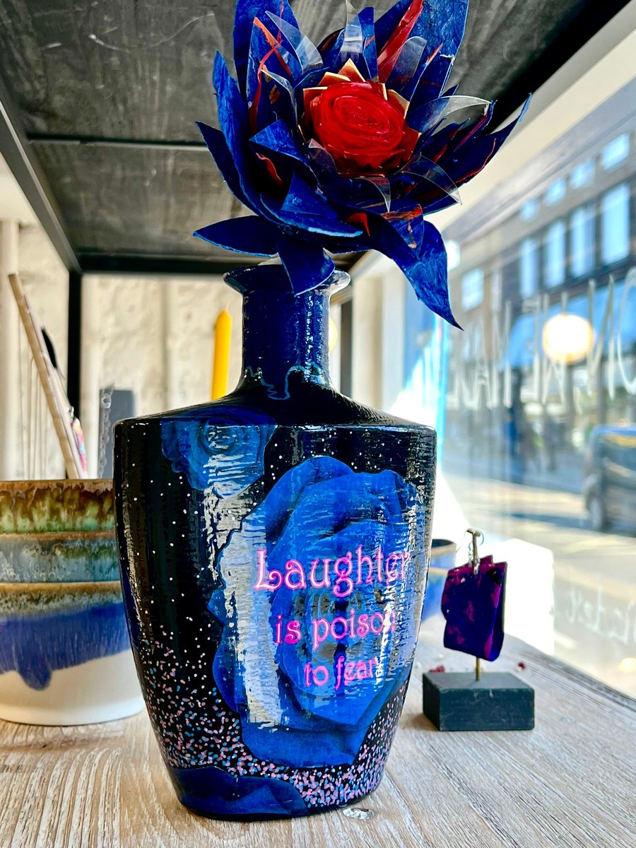 Don't miss We Made It!, a new pop-up shop from our  #LondonMadeMe creatives &amp; <a href="/earlscourtdevco/">The Earls Court Development Company</a>. Pick up unique, sustainably-made art, jewellery, homeware &amp; more while supporting local makers. 
📍18 Lillie Road, West Brompton, SW6 1TS
⏰Weekdays 10am-6pm, Saturdays 11am - 3pm
#CEZ