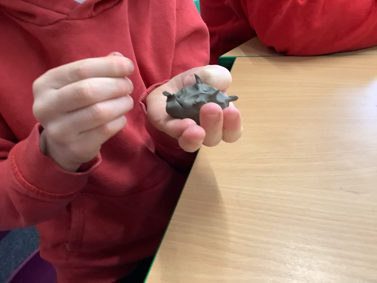 Today in Year 2 it has been all about seeds and our science topic of plants! We have examined and drawn different seeds and learnt about helicopter seeds and spiky seeds as we investigated how plants grow in different places! 🌲🌿🌹<a href="/Gillibrand_Sch/">Gillibrand Primary School</a> <a href="/gillhead25/">Ashley Clayton 🙋🏻‍♀️</a> <a href="/MarkPerks2021/">Mark Perks</a>