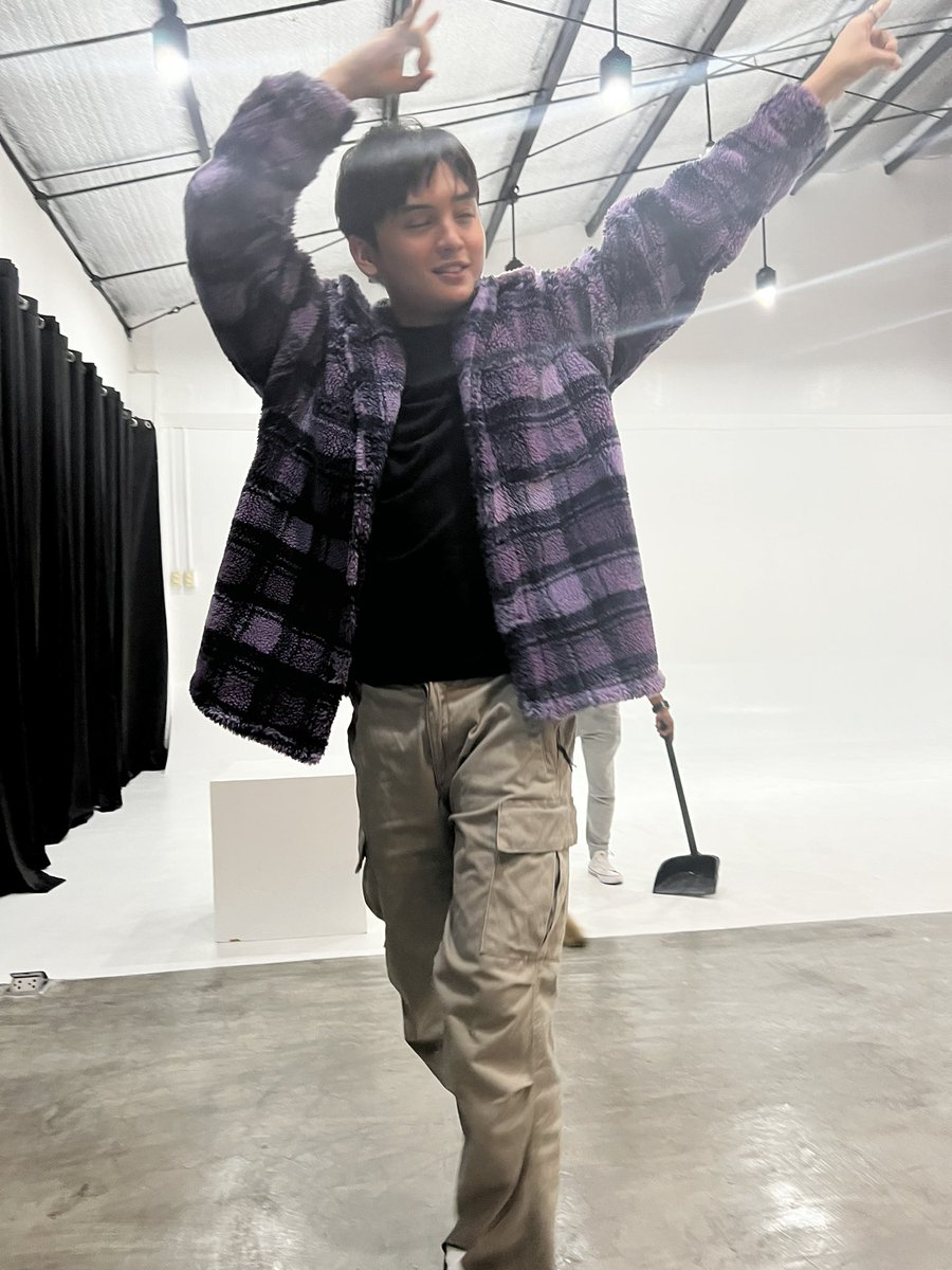 inang_mheck's tweet photo. Endorsement Shoot with @imsethfedelin !❤️

#SethFedelin https://t.co/zazPZAiUsg