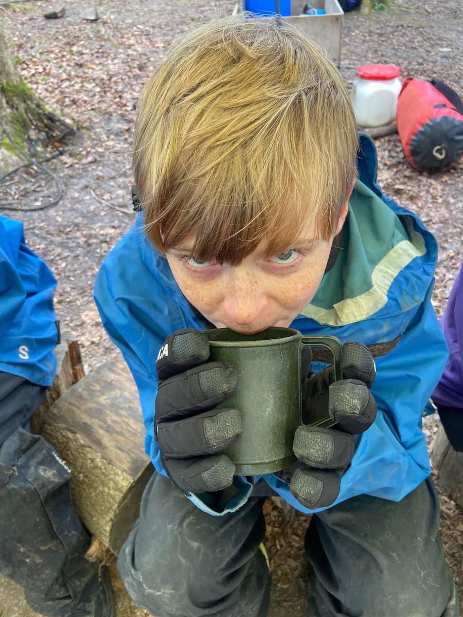 MillomSchool's tweet photo. Itβs a very cold day for the Conway students so hot chocolates all round βοΈπ« @conwaycentre π #takepart #betterlearner #outdooradventures https://t.co/mmCOqe38JC