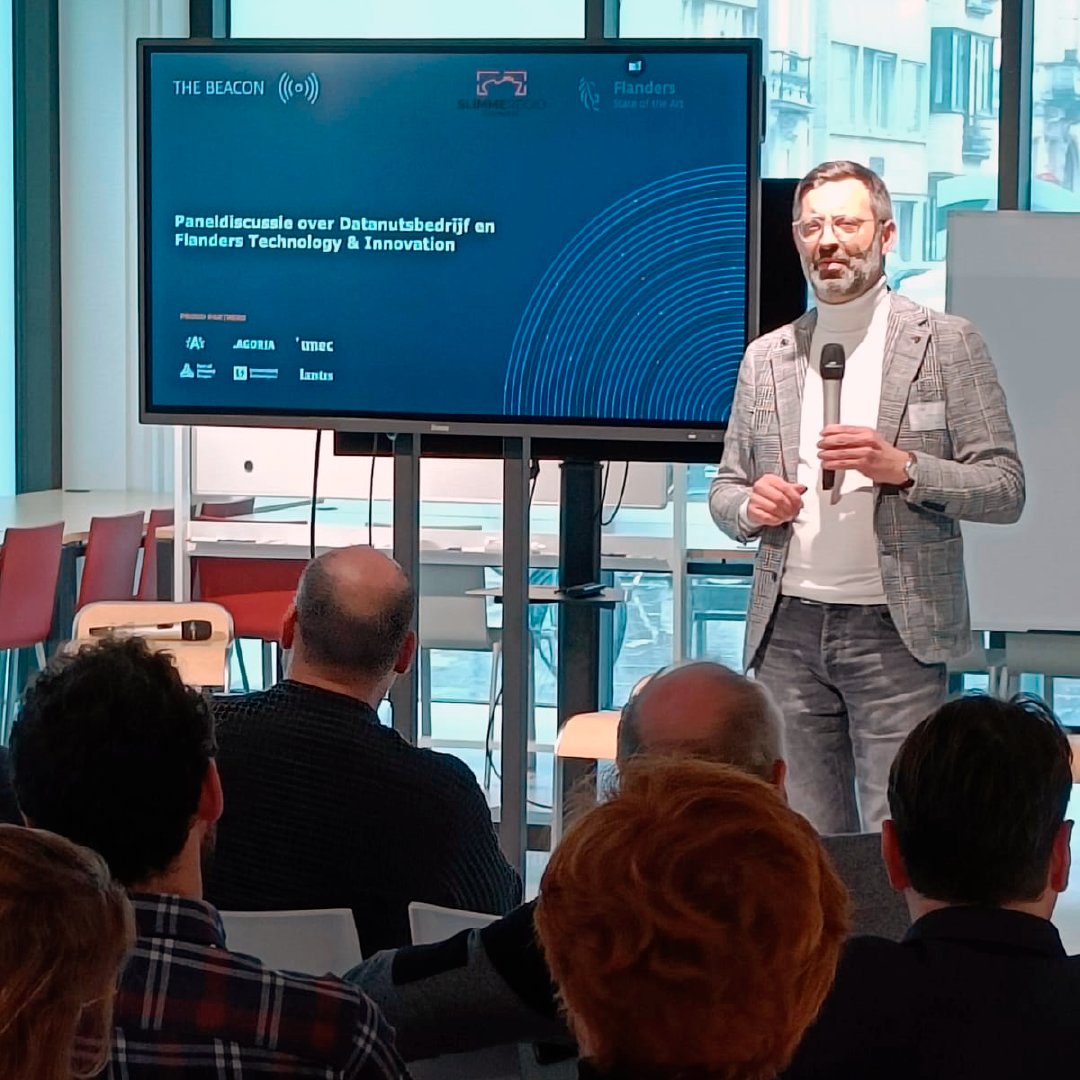 digi_vlaanderen's tweet photo. “Als overheid moeten we verbinden. Dat is precies wat we doen met Smart Region Office Flanders. We zijn dé liaison binnen het smart city ecosysteem.” aldus Jan Smedts, Administrateur-generaal @digi_vlaanderen op #smartcityweek.
#egov #govtech #smartcities https://t.co/mV1oeezNUp