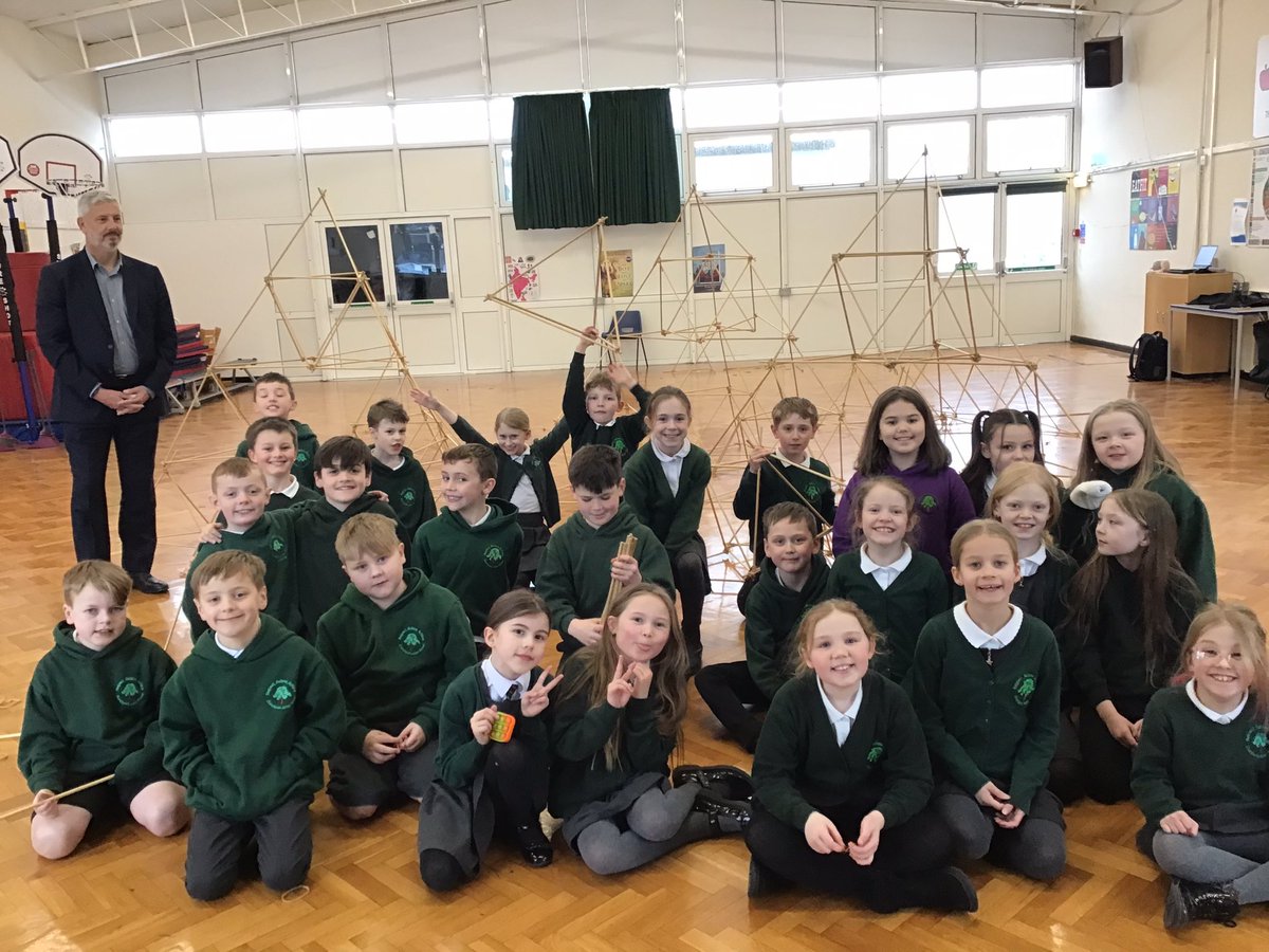 OJS_Year4's tweet photo. We had the most amazing time building strong shapes in our Maths session today. Beech class almost had enough to make a giant triangular based pyramid and built more than any class before. #OJSMaths https://t.co/j4EK94EZLO