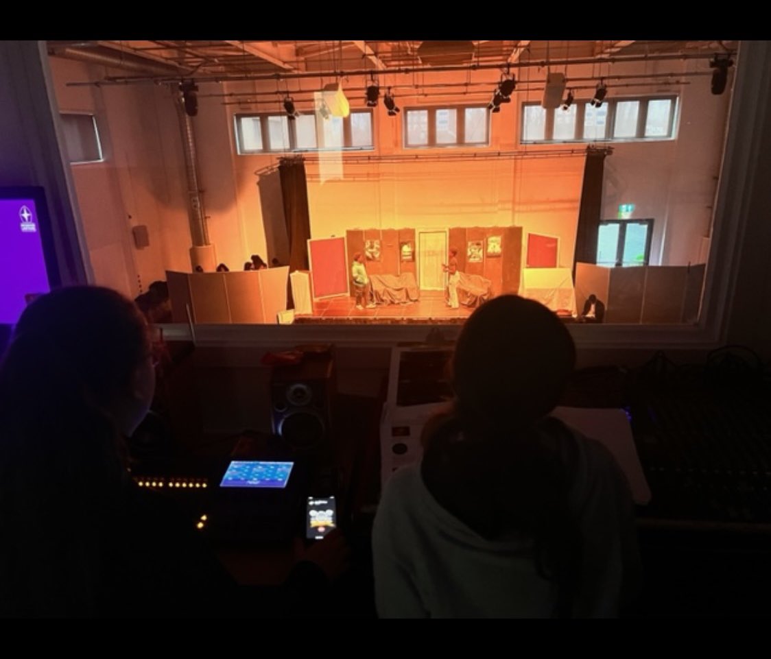 LanfrancAcademy's tweet image. LIGHTS, CAMERA, ACTION 🎬🎭! Our drama production has been a huge success this week! We love to see our students developing in confidence and showing their creative side. View from the lighting and sound booth! Congrats to all involved 🥳! #drama #developingconfidence