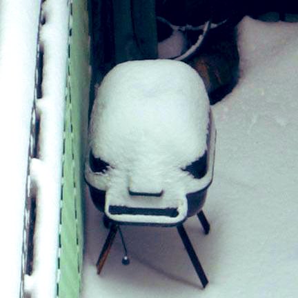 ANGRY BBQ
Why you leave me in snow?