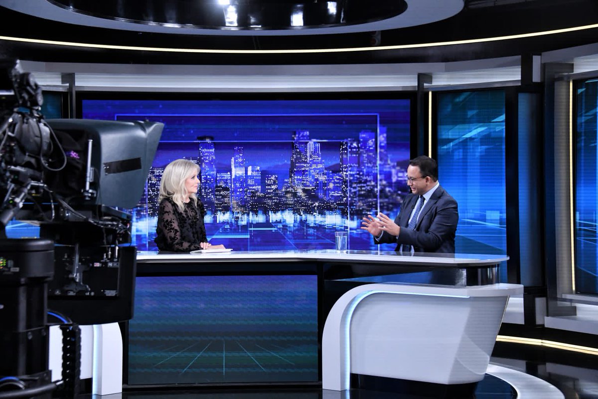 Kemarin malam diundang menjadi tamu program berita The World di Stasiun Televisi ABC Australia. Program The World ini disiarkan ke seluruh Australia dan secara live streaming di internet.

#AniesBaswedan #TheWorld #ABCAustralia #UntukIndonesia

facebook.com/10004419080090…