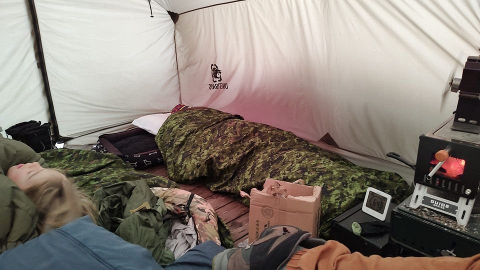 infanterie0010's tweet photo. Ça c'est un 5 étoiles pour l'Armée de terre mais 1 étoile pour la Air force.

#FAC #R22eR https://t.co/x18XW6US7B