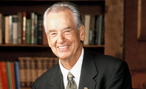 ElimikaWikiendi's tweet photo. NUKUU YA LEO: “Matatizo mengi katika maisha yanatokana na sababu mbili. Tunatenda bila kufikiri au tunaendelea kufikiri bila kutenda.” - Zig Ziglar https://t.co/7PZ2Dx7U6K