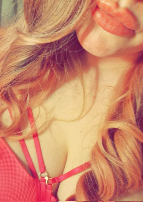 Whos #buyingcontent.. 😉 ill be selling this evening to a lucky few who manage to catch me 😜 hit me up<a href="/tag/buyingcontent"class="tags">#buyingcontent</a><a href="/tag/onlyfans"class="tags"><span>#onlyfans</span></a><a href="/tag/onlyfansgirl"class="tags"><span>#onlyfansgirl</span></a><a href="/tag/sellingcontent"class="tags"><span>#sellingcontent</span></a><a href="/tag/sugardaddyswanted"class="tags"><span>#sugardaddyswanted</span></a>