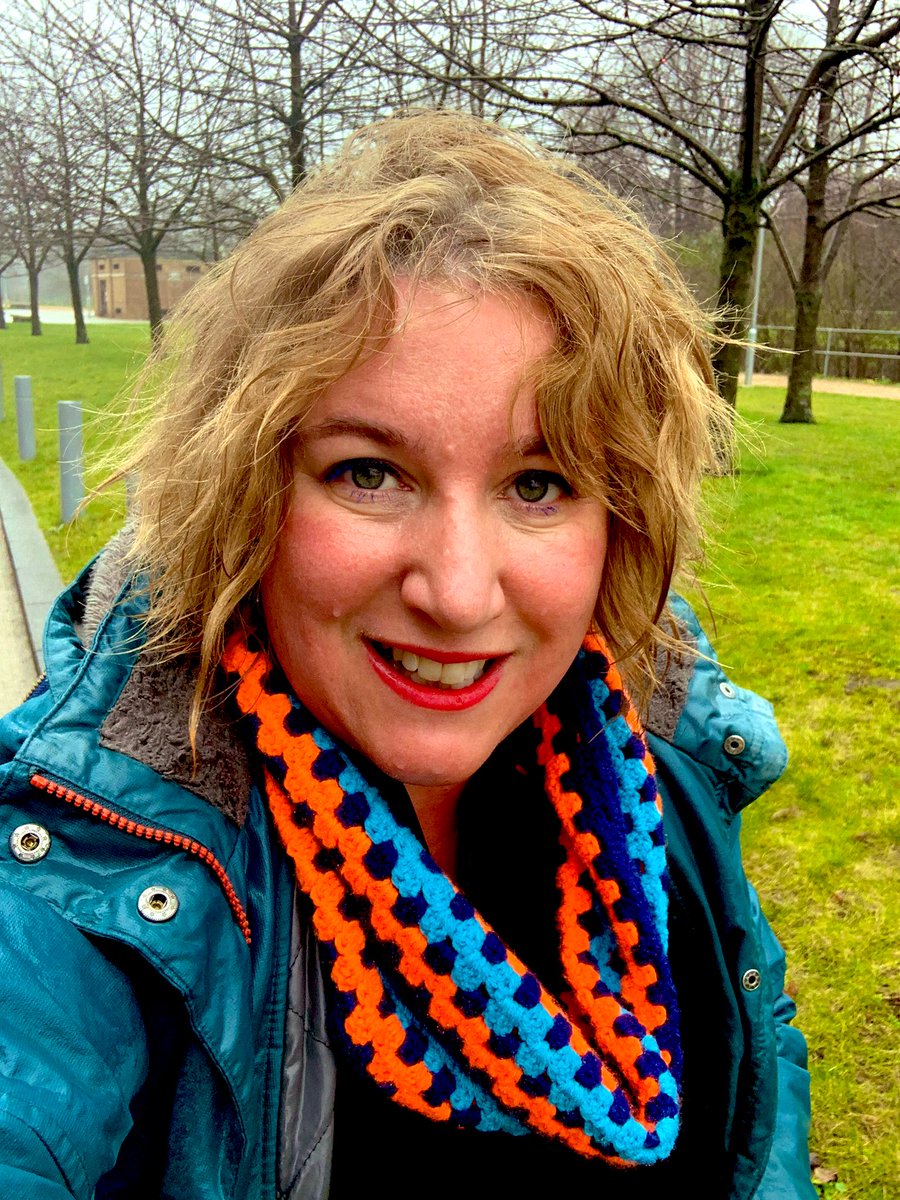 When I met <a href="/JillBorcherds/">Jill Borcherds</a> on Sunday, she bounded over and handed me this amazing crochet’d necklace/scarf that she’d just casually HAND-MADE … ⭐️

She has this great plan that even if things are a bit meh when she’s cycling, she holds her head up and grins “like she’s … 1/3