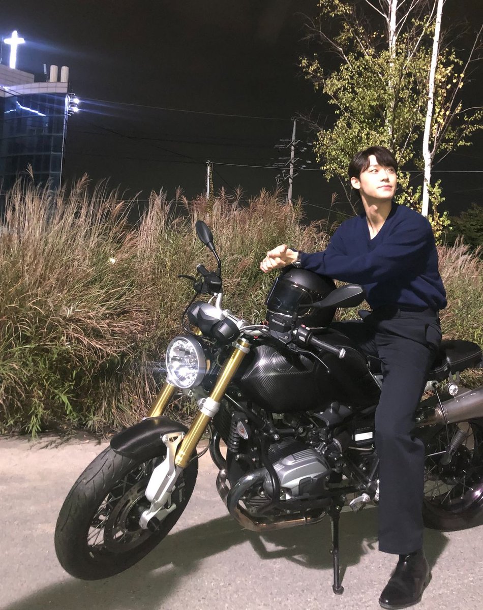 dohyun_lover411's tweet photo. 내가 좋아하는 이도현 사진 모음집
.
.
.
타래로 https://t.co/iSeyRxRAlP