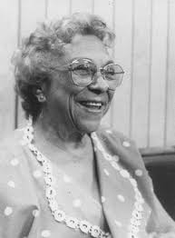 Nuestro homenaje a la heroína del Moncada, de la Revolución Melba Hernández. Tu pueblo te recuerda con cariño y admiración. #IslaRebelde #MejorEsPosible #CubaViveEnSuHistoria