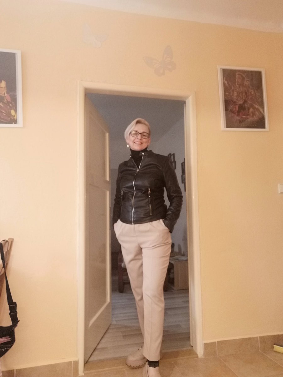 Blanka64998693's tweet photo. Jaro je tady!!! 😍
#singllady #mamkablanka #kocicimama #ochluplepsizivot #czechwoman #ostrava #fandfclothing https://t.co/Pxx8fc7JoC