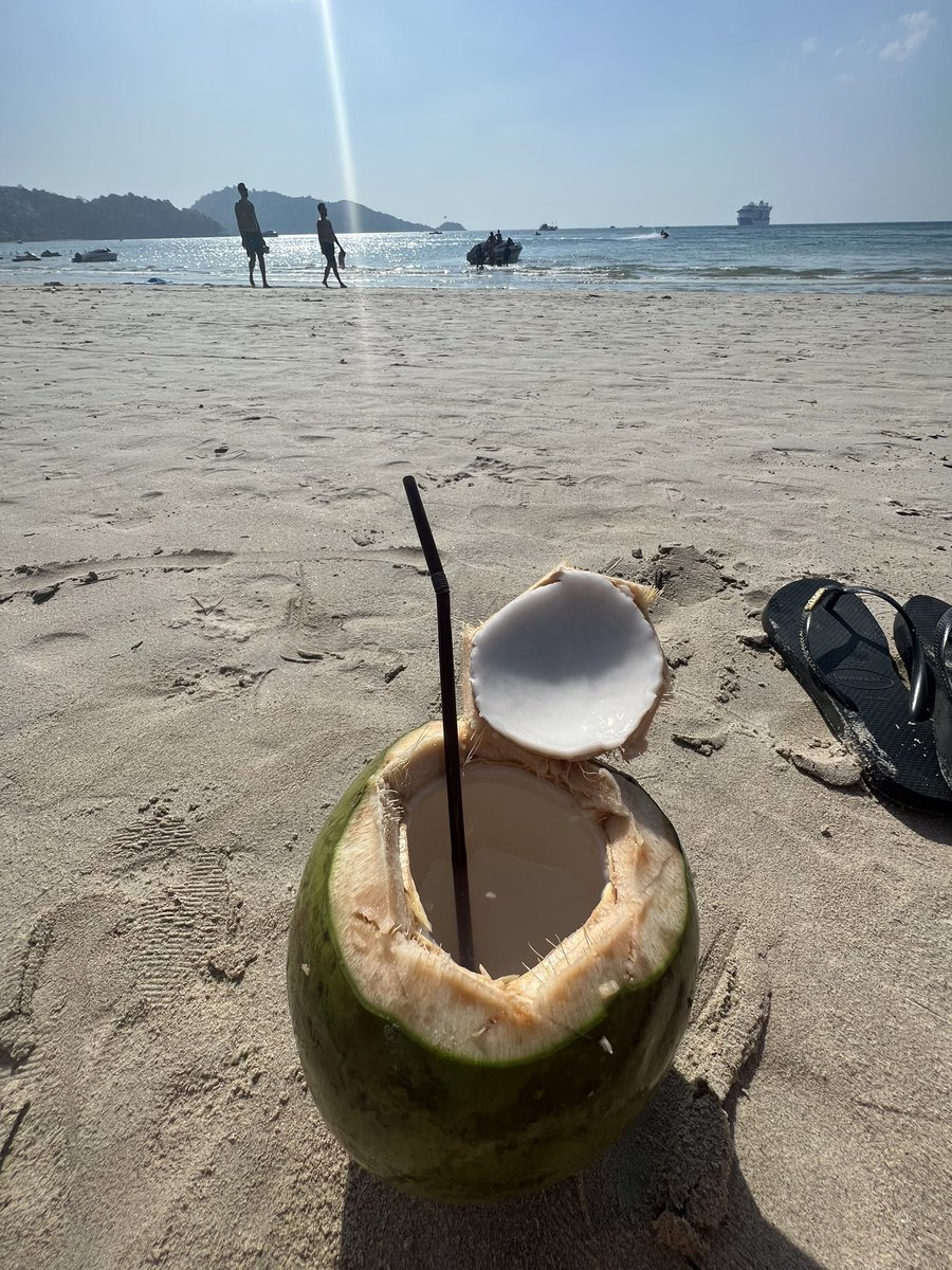 Alanna Deakin tweet media