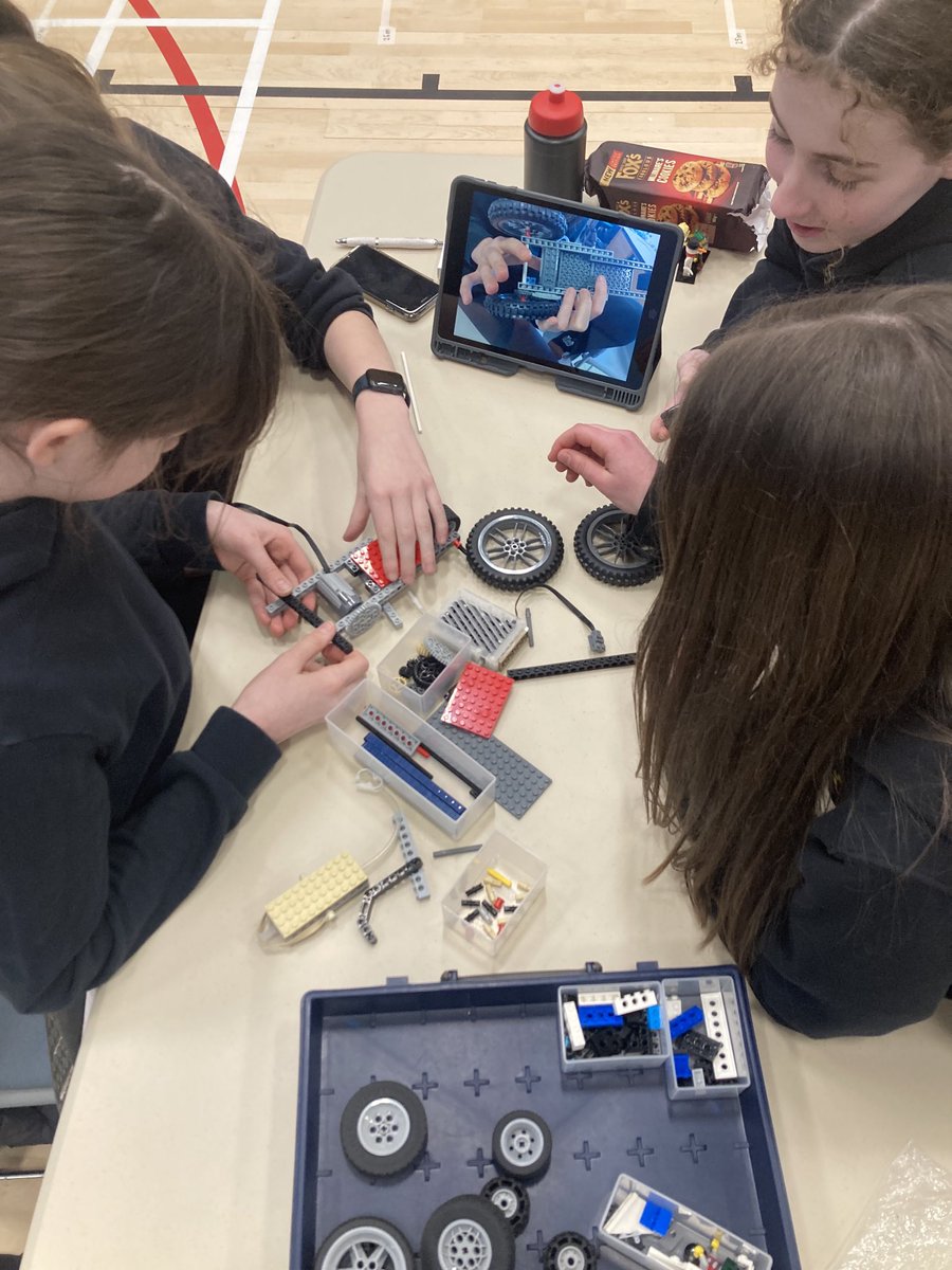 ‘The Grahams’ at the regional finals of the Scottish Schools’ Hydrogen Challenge