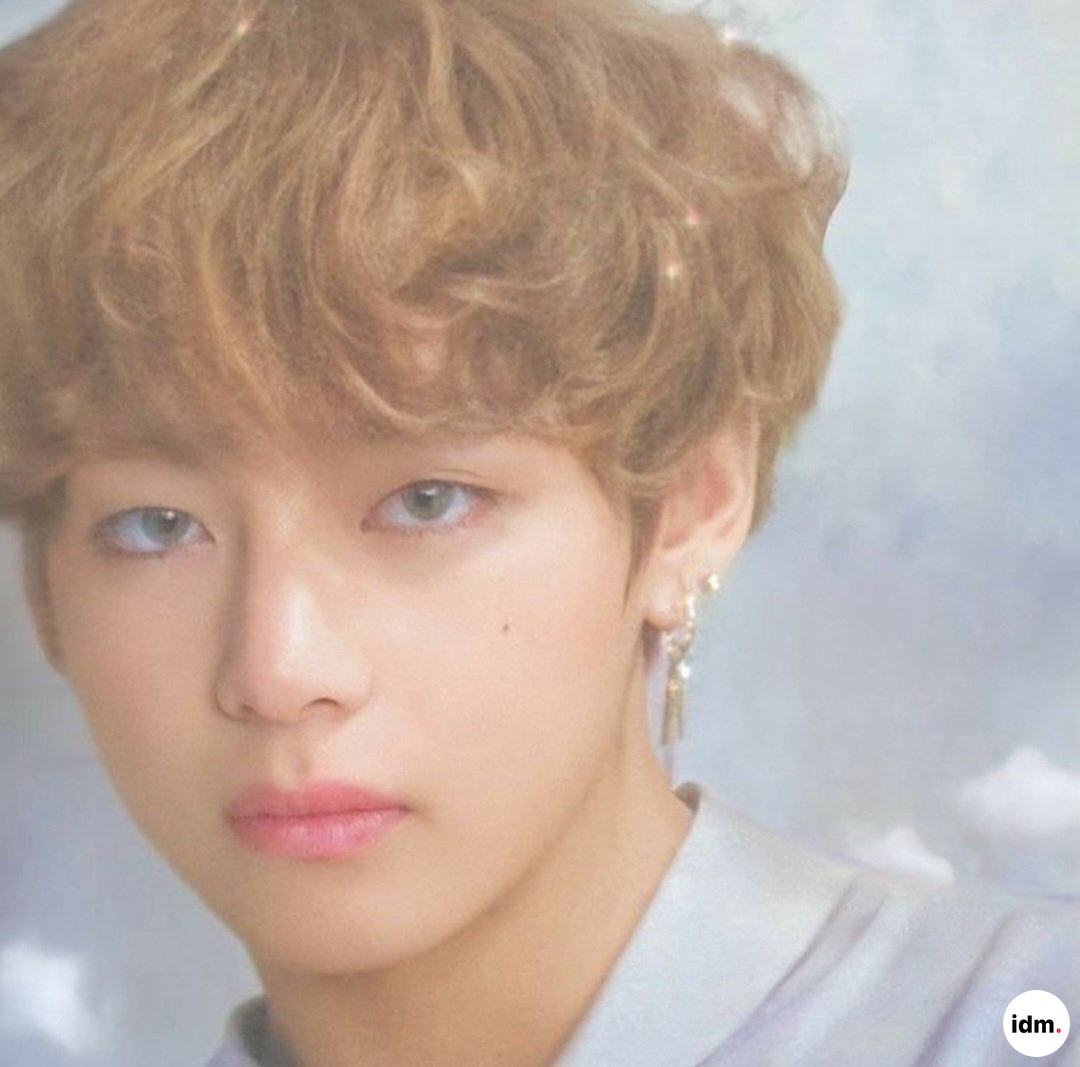 indomyfess's tweet photo. -idm i dare you drop foto taehyung yg menurut kalian kayak boneka hidup!

sender first 🫠 https://t.co/KVtFmNIEZn