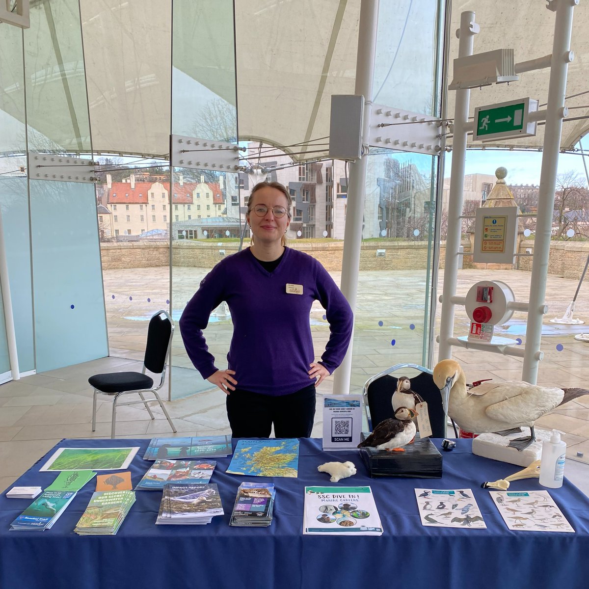 We're at @ourdynamicearth #marine careers showcase today, talking to students about the huge breadth of careers available in marine #science & #conservation.

Come along and say hello👋, there are lots of brilliant organisations to talk to.