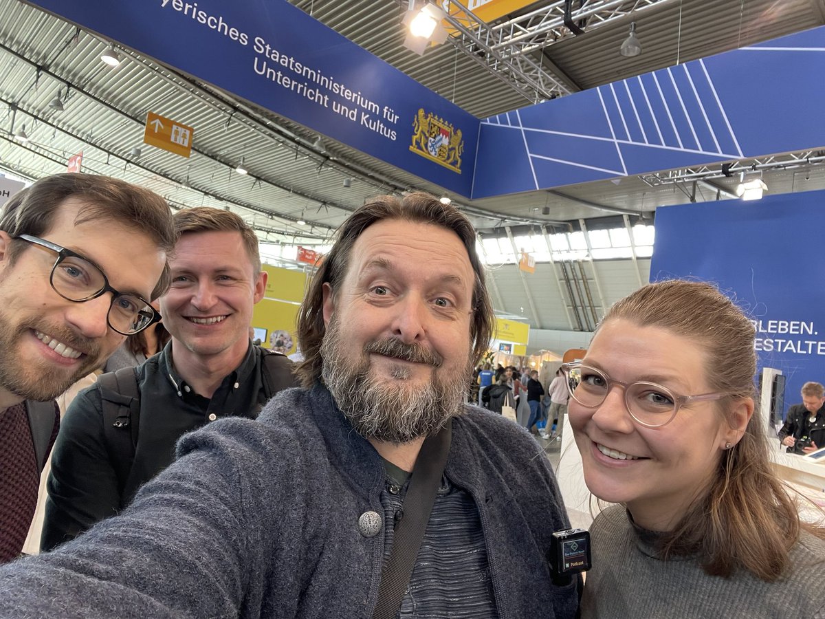 C0mputerfuzzi's tweet photo. Besser geht’s nicht @C0mputerfuzzi @bgregfrene @Rafael_Marks_ @Frau_U_ https://t.co/zGDSSu8qkF