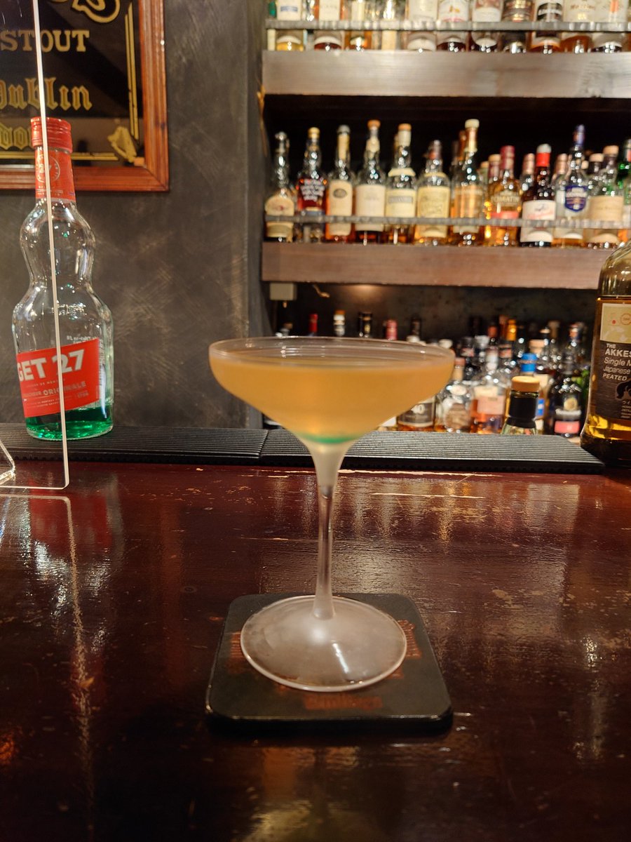 BARに来ました
オリジナルカクテルをいただきます🍸✨