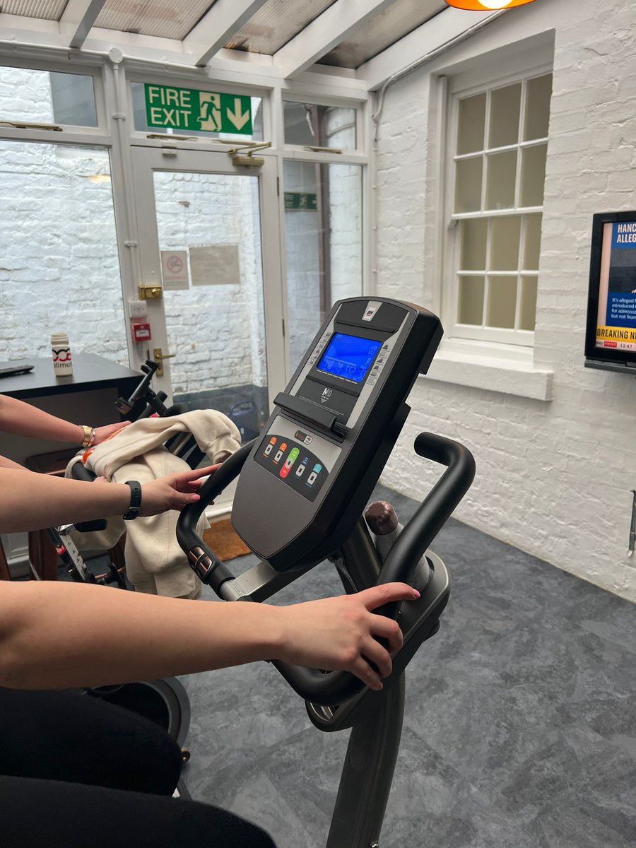 The finish line has been crossed on our Cycle for SmartWorks 2023 Challenge!🏁

🚲965 miles cycled
💷£660 raised
A huge well done to our cyclers! A monstrous effort by all involved and a great sum of money for a wonderful cause
#ExecutiveNetworkGroup #SmartWorks #PedalForaPurpose